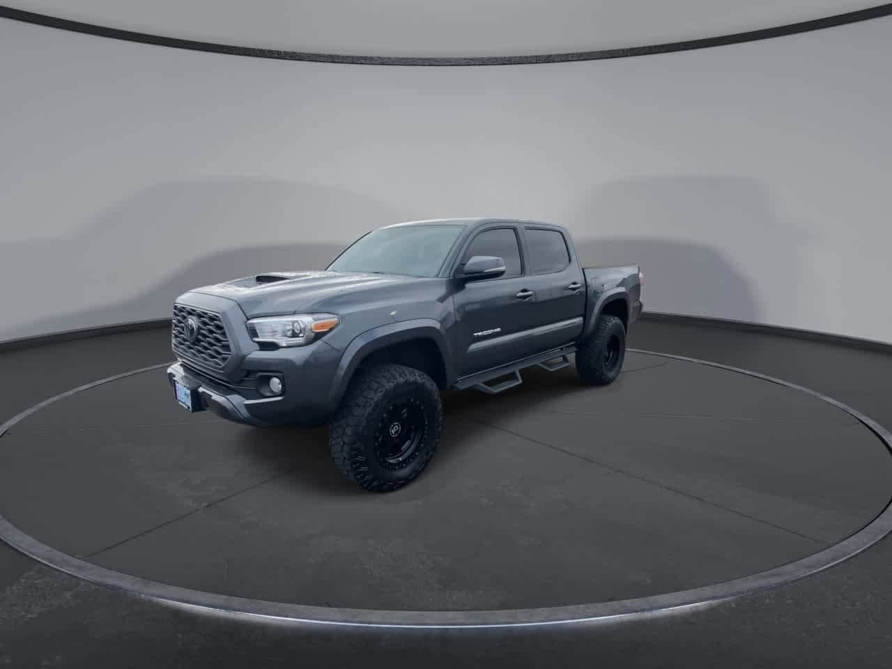 Thumbnail: 2020 Toyota Tacoma - 4