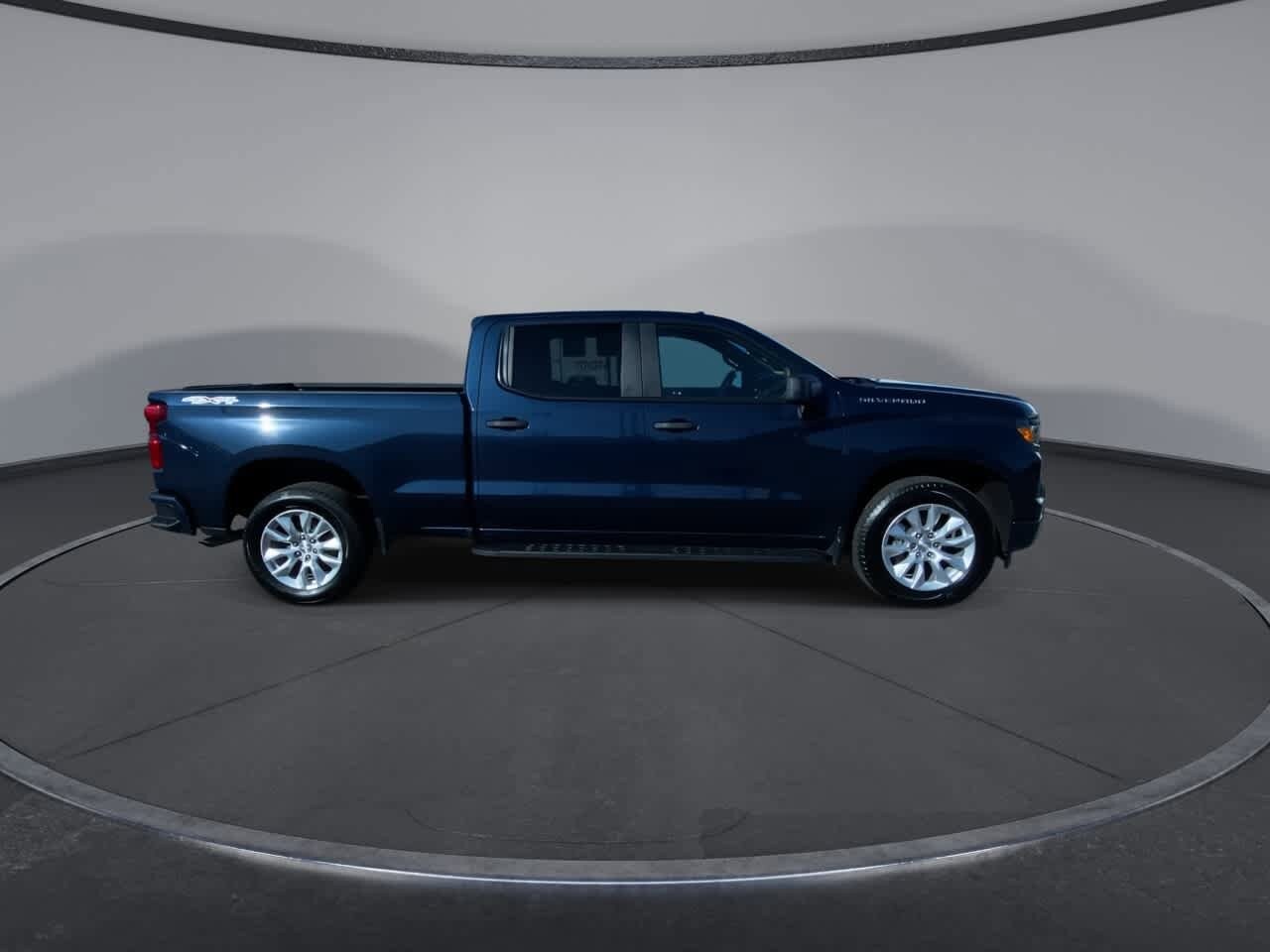 Thumbnail: 2022 Chevrolet Silverado 1500 - 9