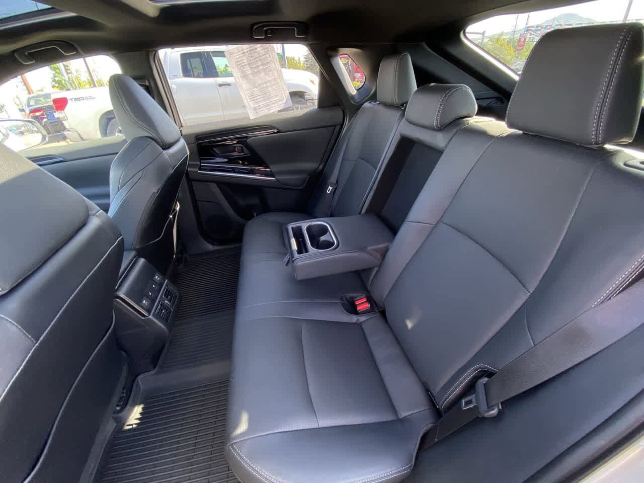 2023 Toyota bZ4X Limited 23