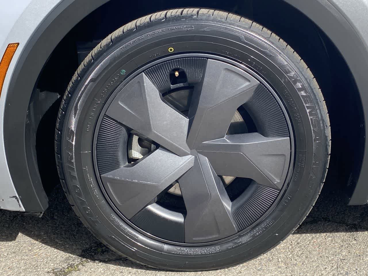 Thumbnail: 2024 Toyota Prius - 10