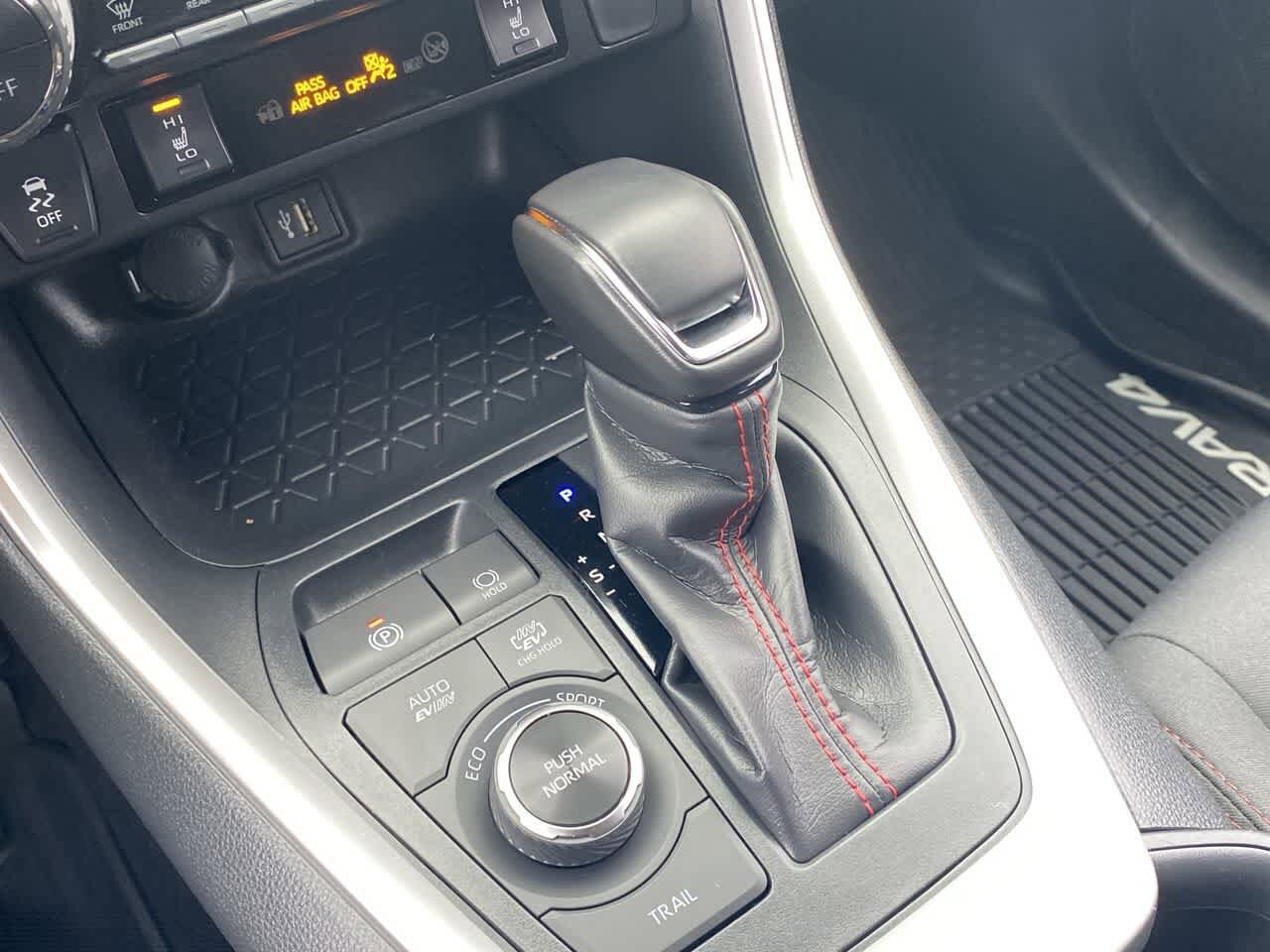 Thumbnail: 2023 Toyota RAV4 - 19