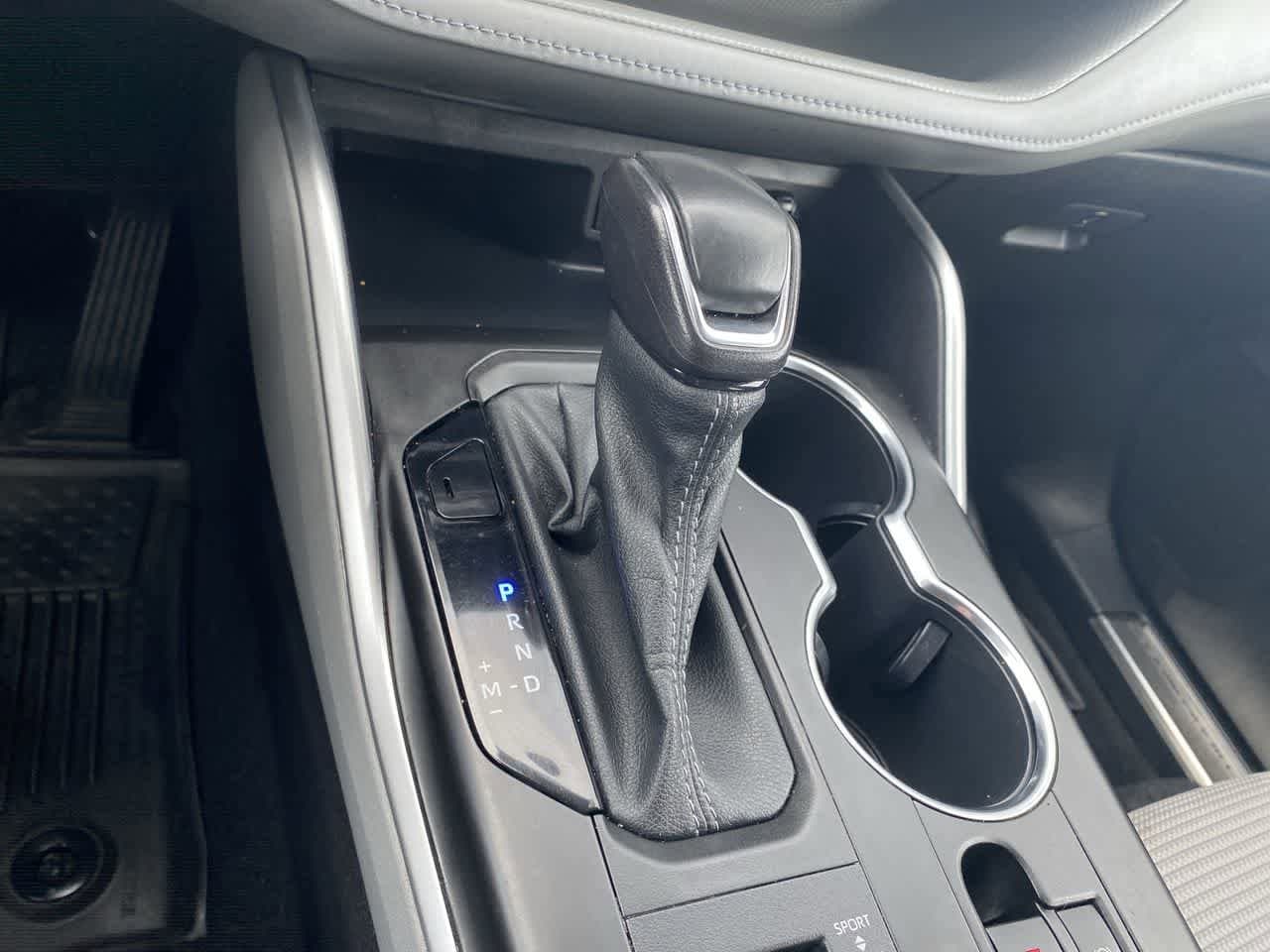 Thumbnail: 2022 Toyota Highlander - 19