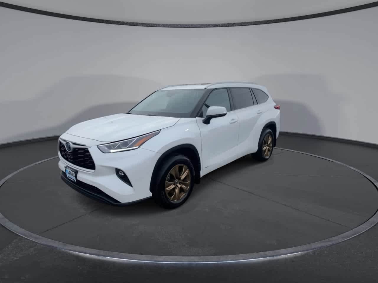 Thumbnail: 2022 Toyota Highlander - 4