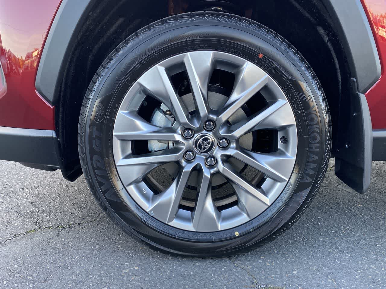 Thumbnail: 2025 Toyota RAV4 - 10