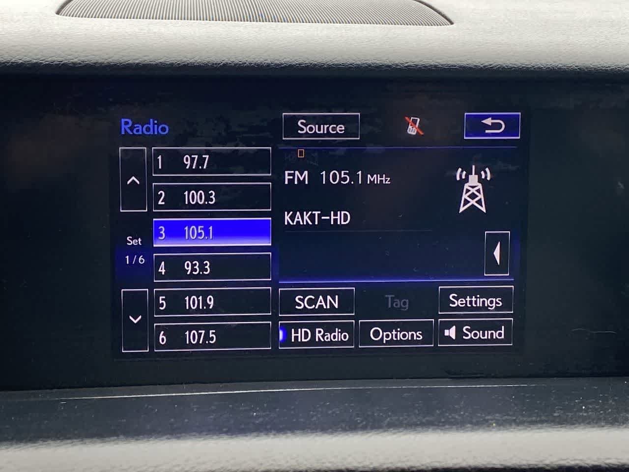 Thumbnail: 2015 Lexus RC - 16