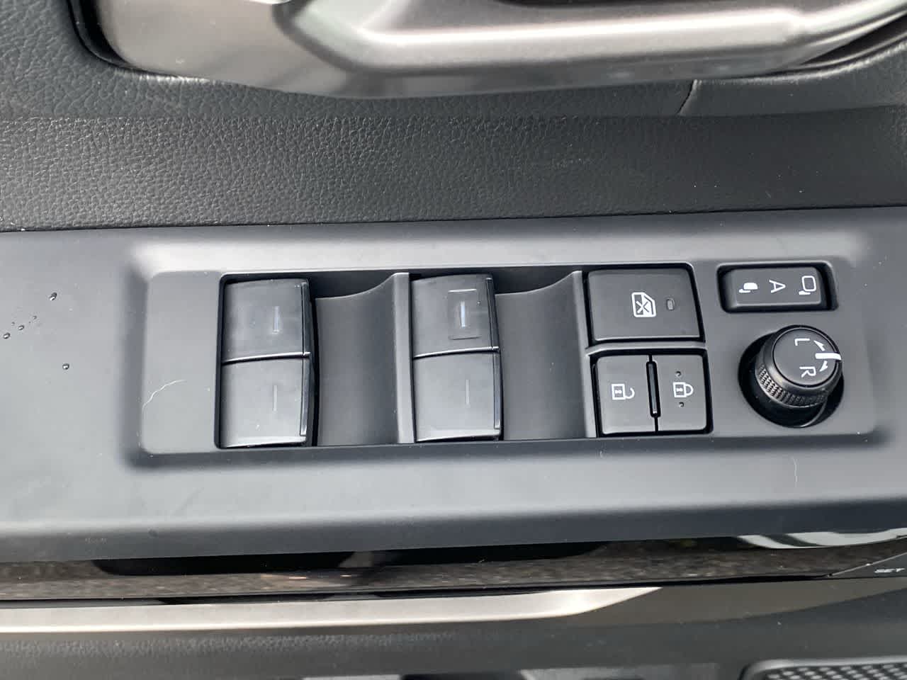 Thumbnail: 2026 Toyota Tundra - 13