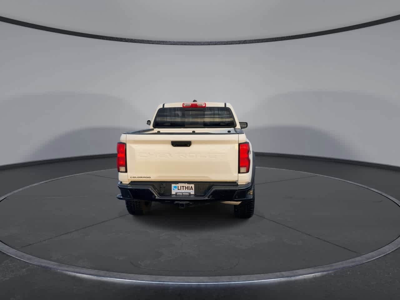 Thumbnail: 2024 Chevrolet Colorado - 7