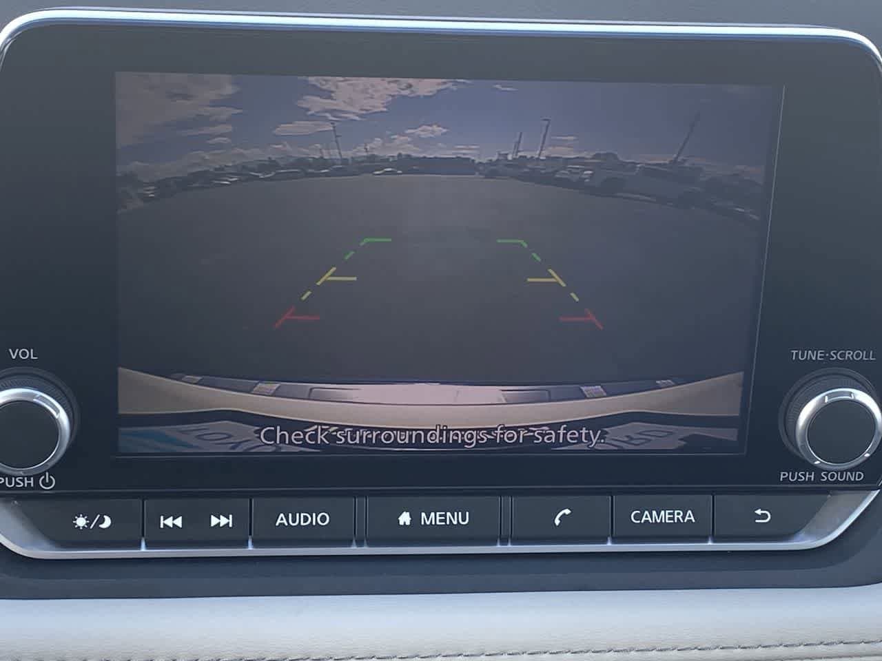 Thumbnail: 2023 Nissan Rogue - 17