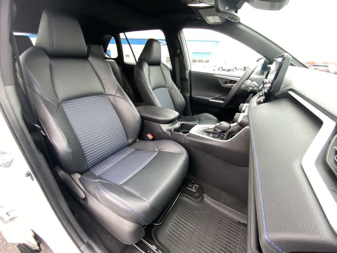 Thumbnail: 2024 Toyota RAV4 - 24