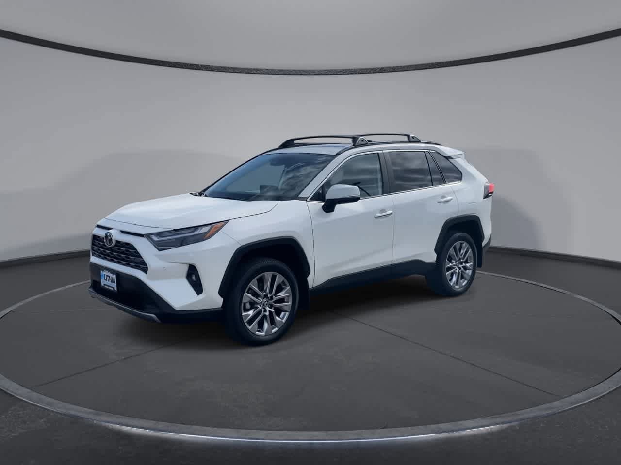 Thumbnail: 2022 Toyota RAV4 - 4