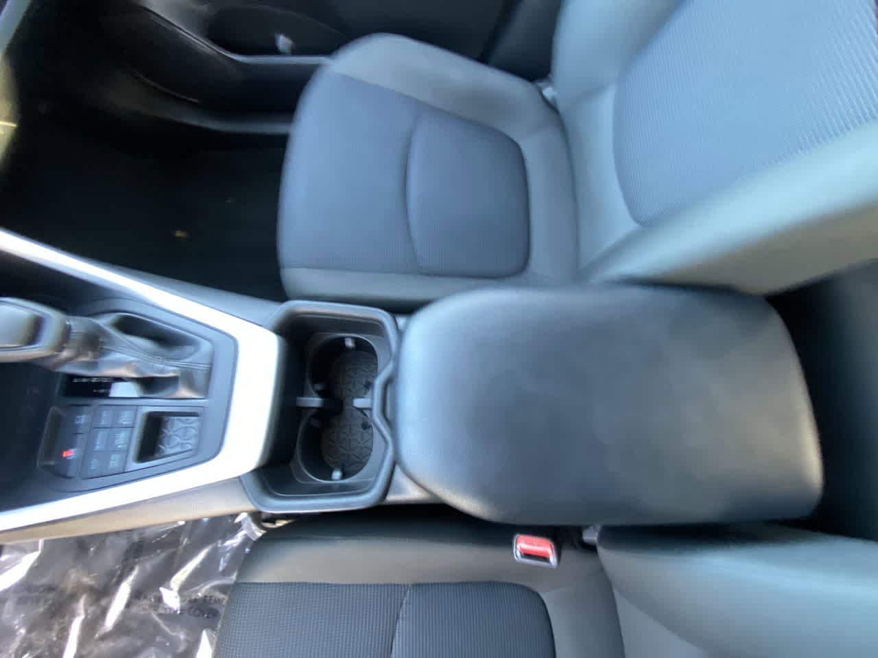 Thumbnail: 2024 Toyota RAV4 - 20