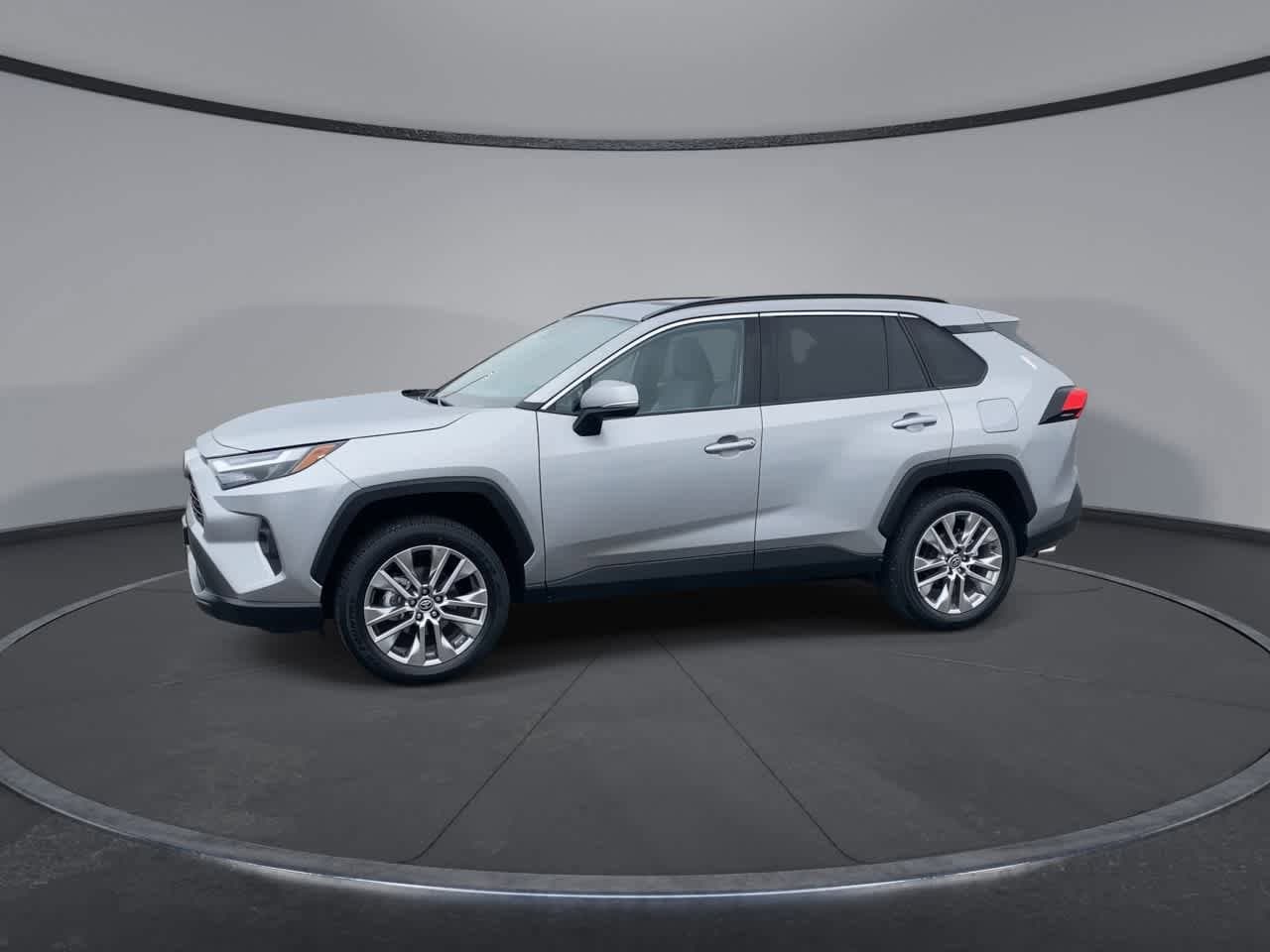 Thumbnail: 2025 Toyota RAV4 - 5