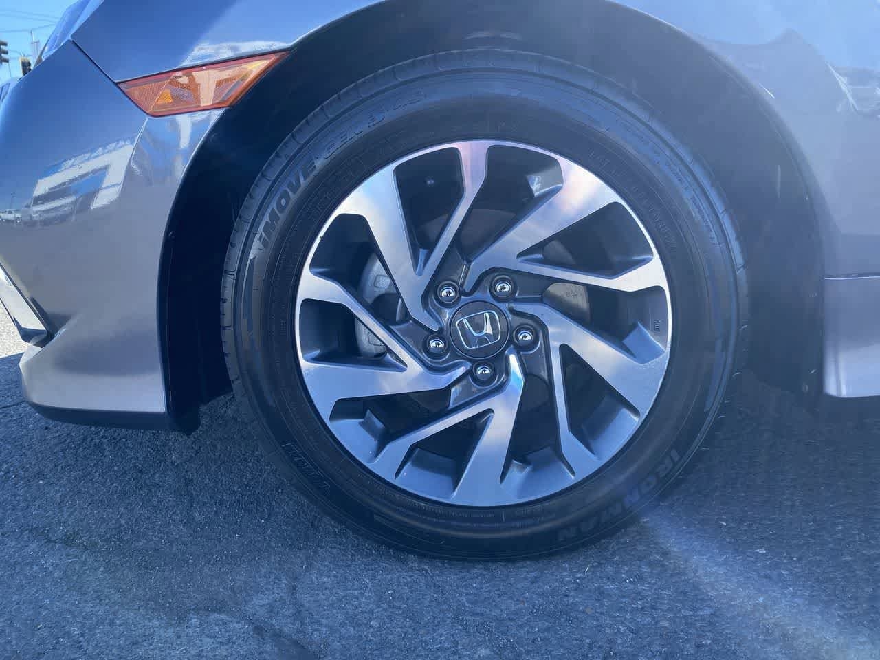 Thumbnail: 2019 Honda Civic - 10