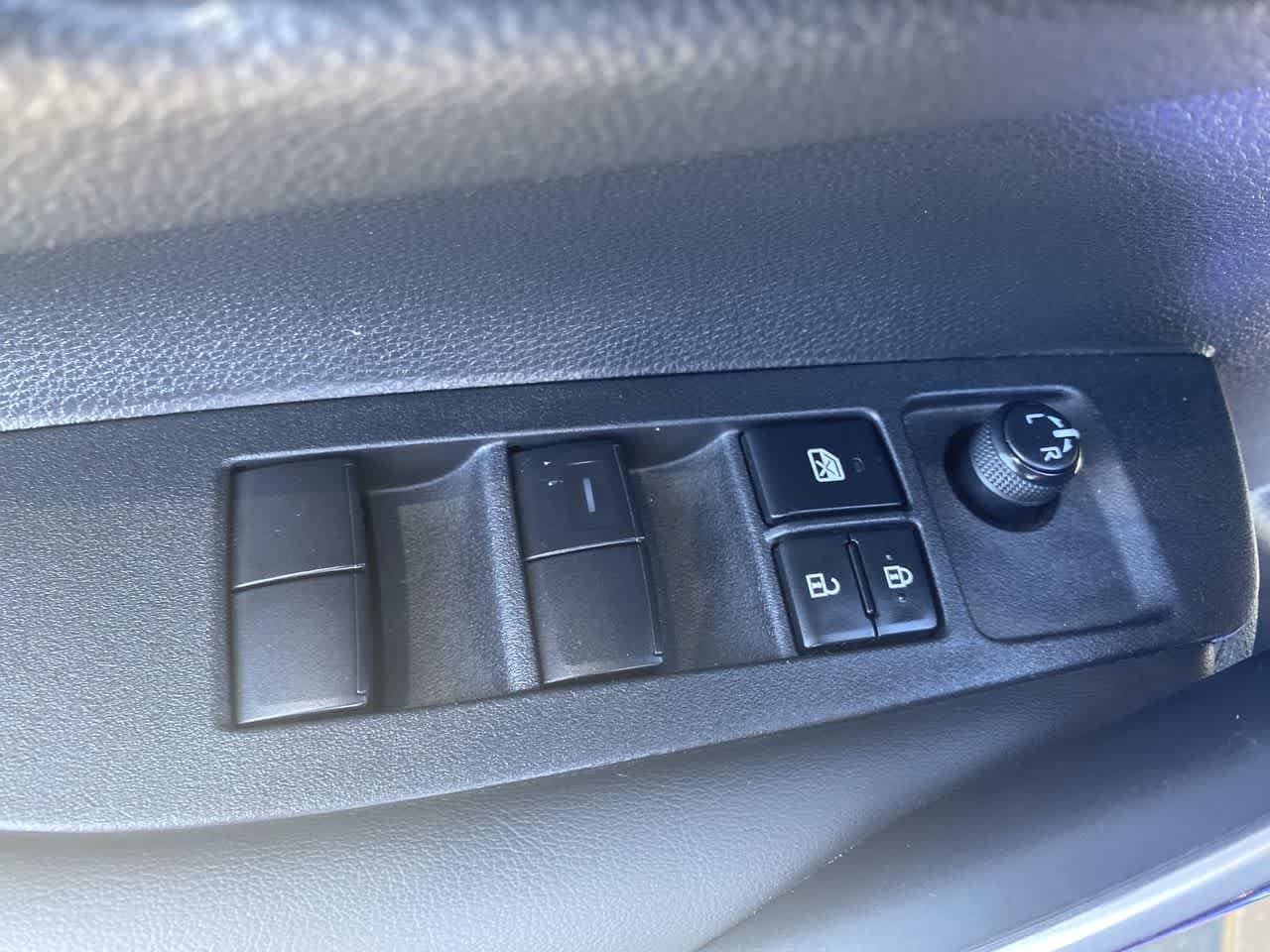 Thumbnail: 2022 Toyota Corolla - 13