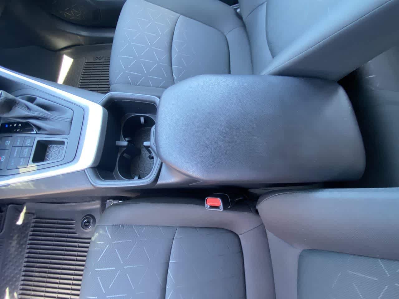 Thumbnail: 2023 Toyota RAV4 - 20