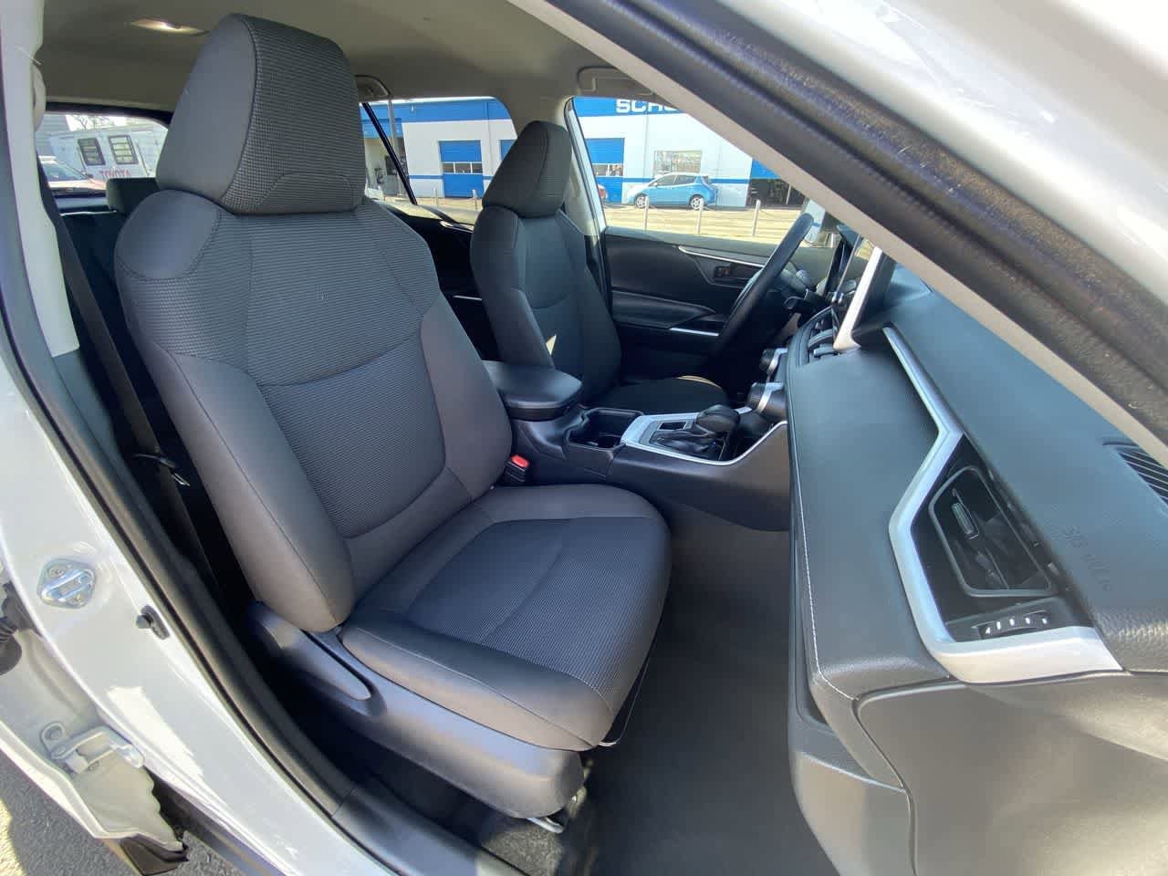 Thumbnail: 2025 Toyota RAV4 - 23