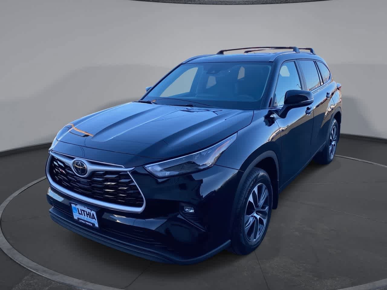 Thumbnail: 2024 Toyota Highlander - 1