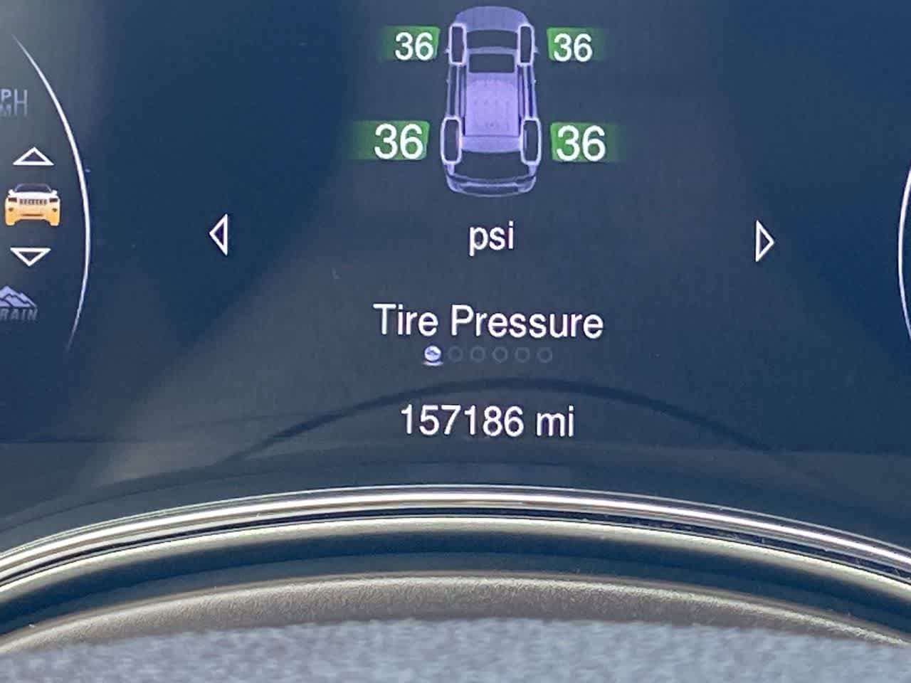 Thumbnail: 2014 Jeep Grand Cherokee - 15