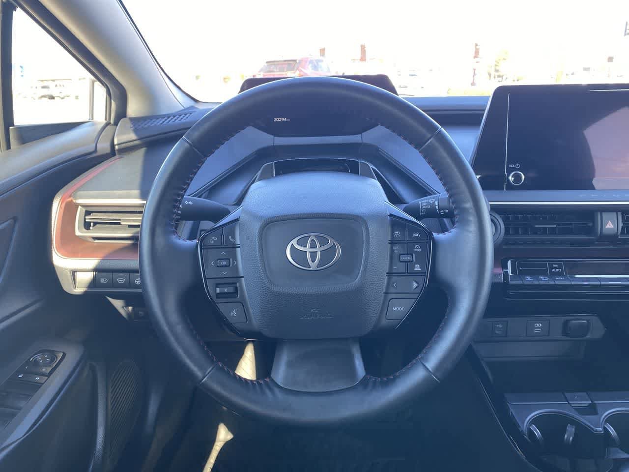 Thumbnail: 2024 Toyota Prius Prime - 14