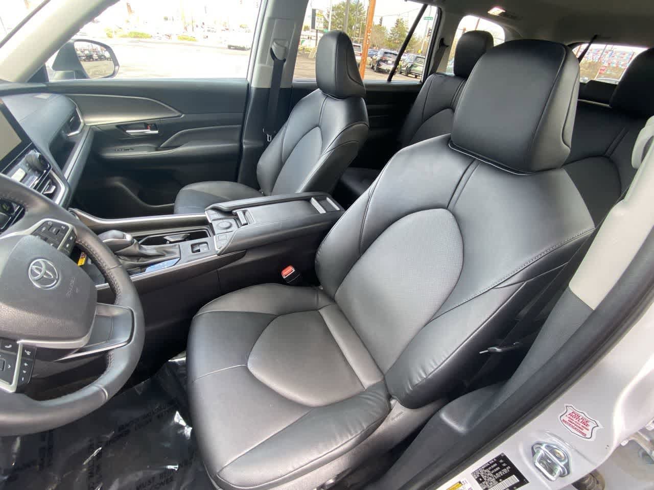 Thumbnail: 2025 Toyota Grand Highlander - 11