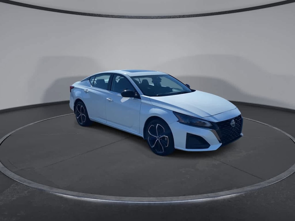 Used 2024 Nissan Altima 2.5 SR Sedan