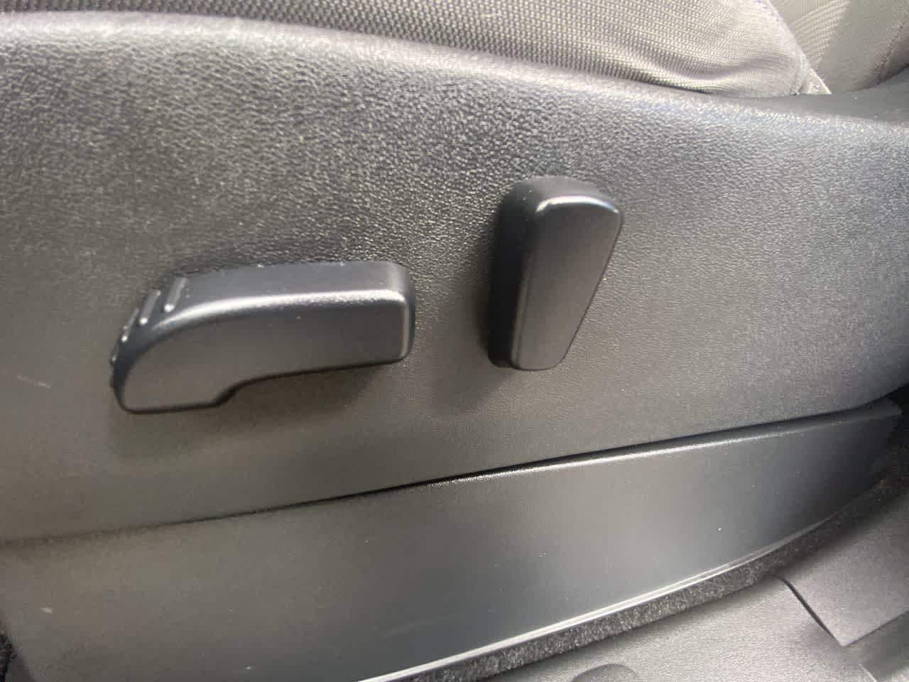 Thumbnail: 2022 Nissan Frontier - 12