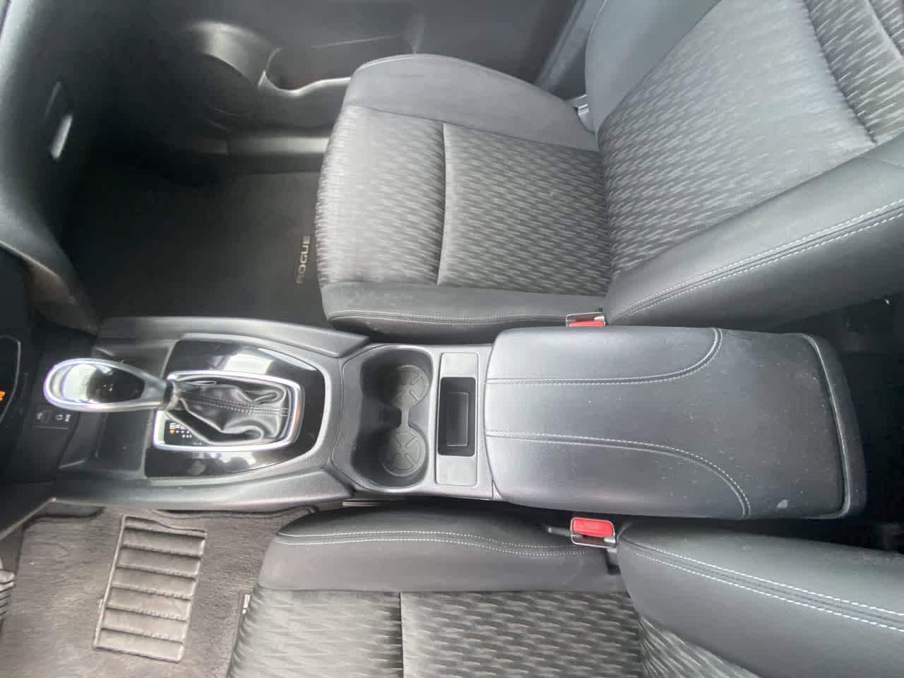 Thumbnail: 2017 Nissan Rogue - 19