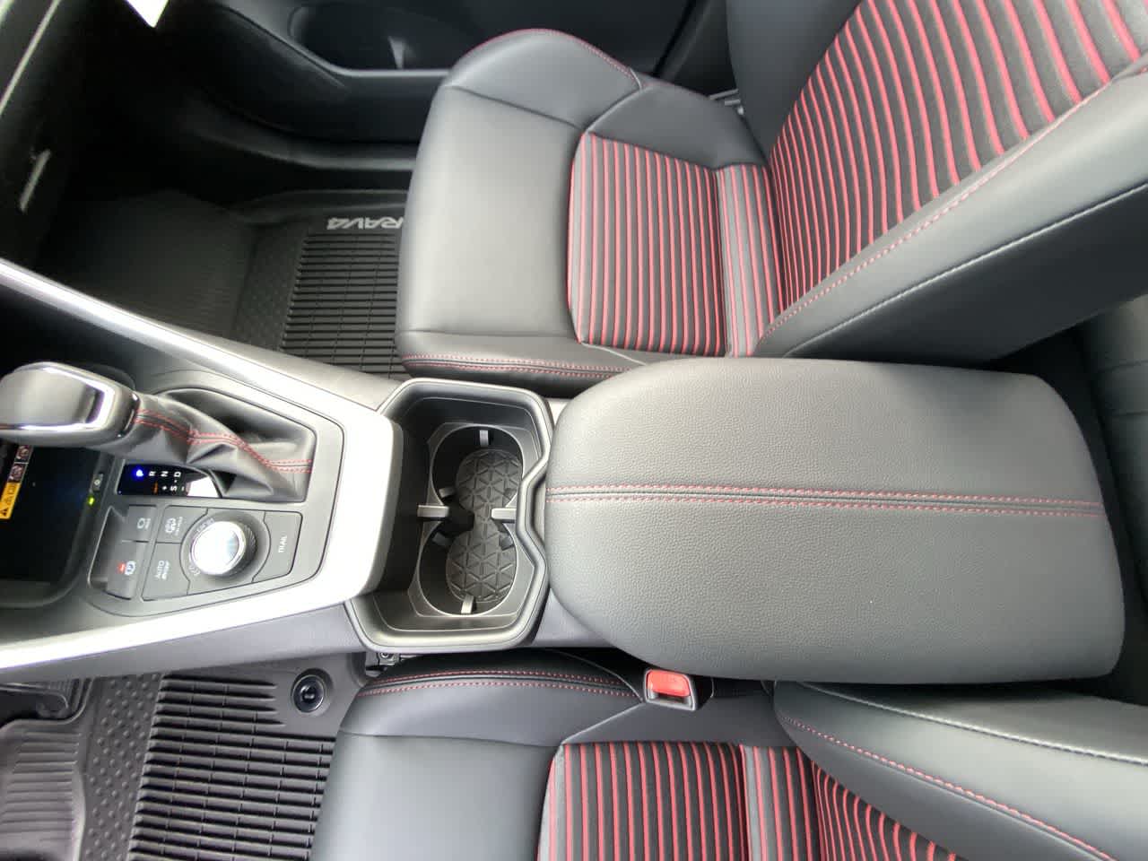 Thumbnail: 2025 Toyota RAV4 - 20