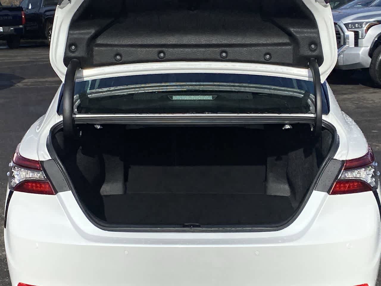 Thumbnail: 2024 Toyota Camry - 24