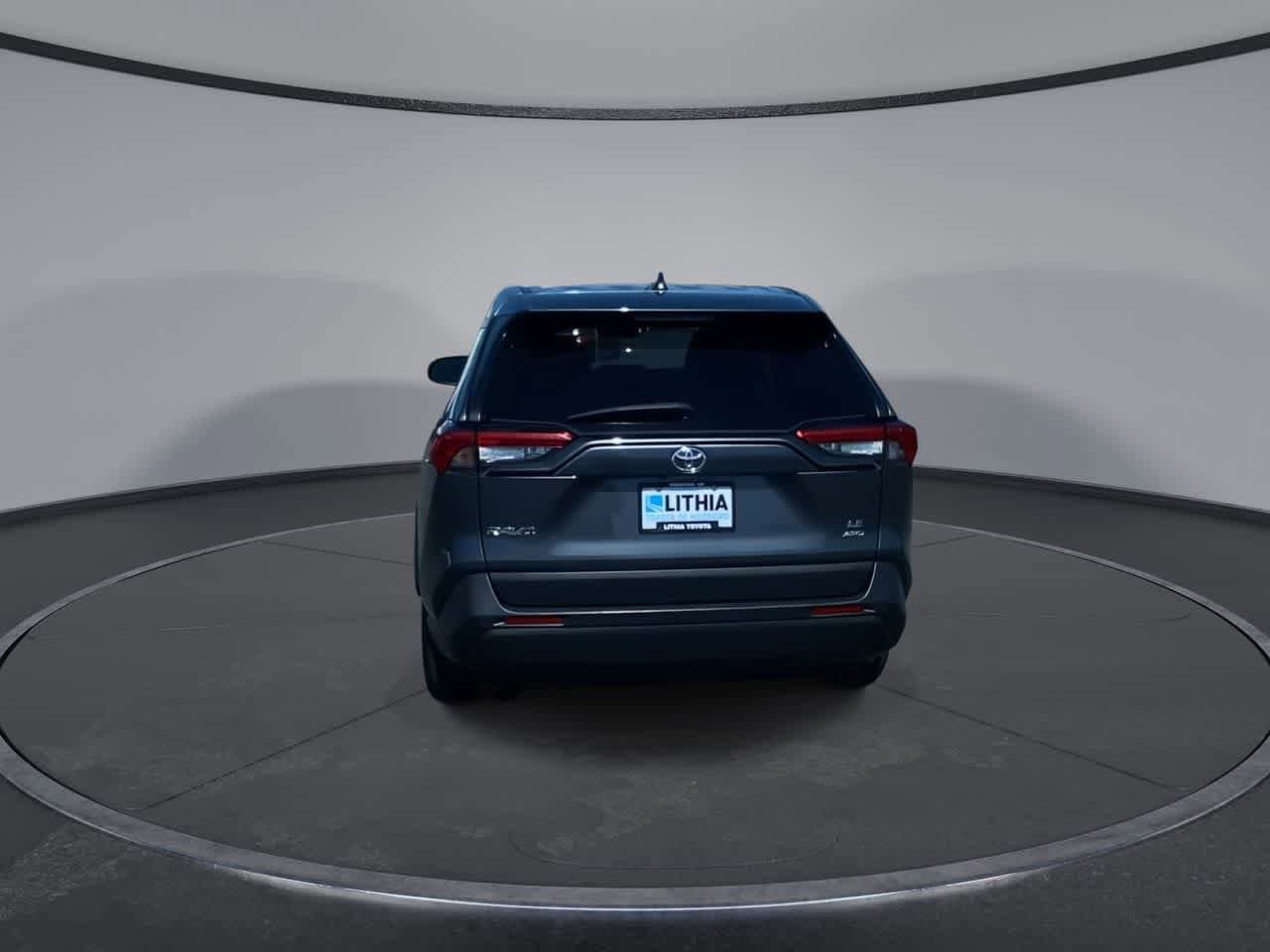 2022 Toyota RAV4 LE 7