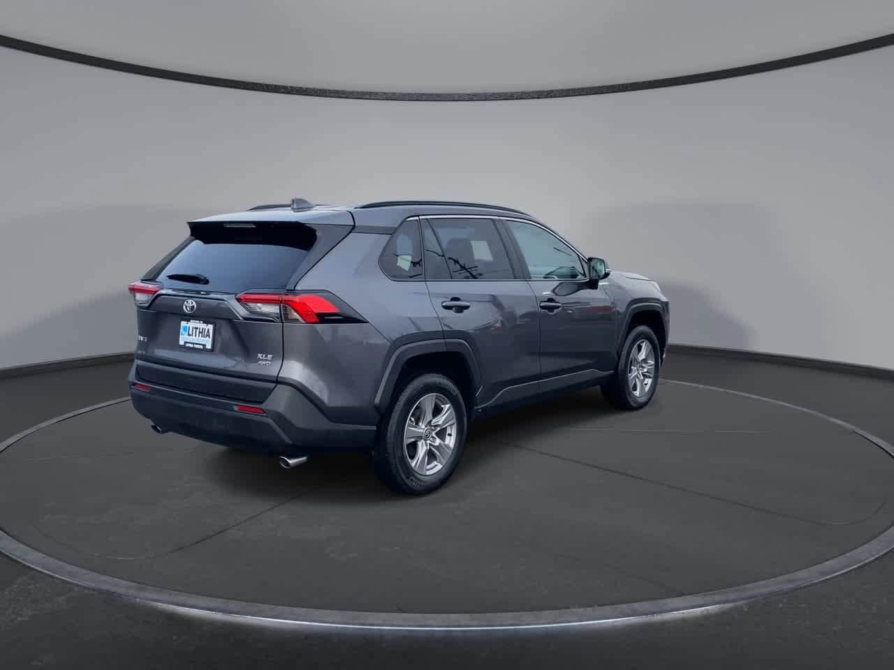 Thumbnail: 2025 Toyota RAV4 - 8