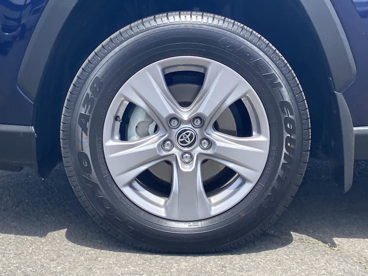 Thumbnail: 2025 Toyota RAV4 - 10