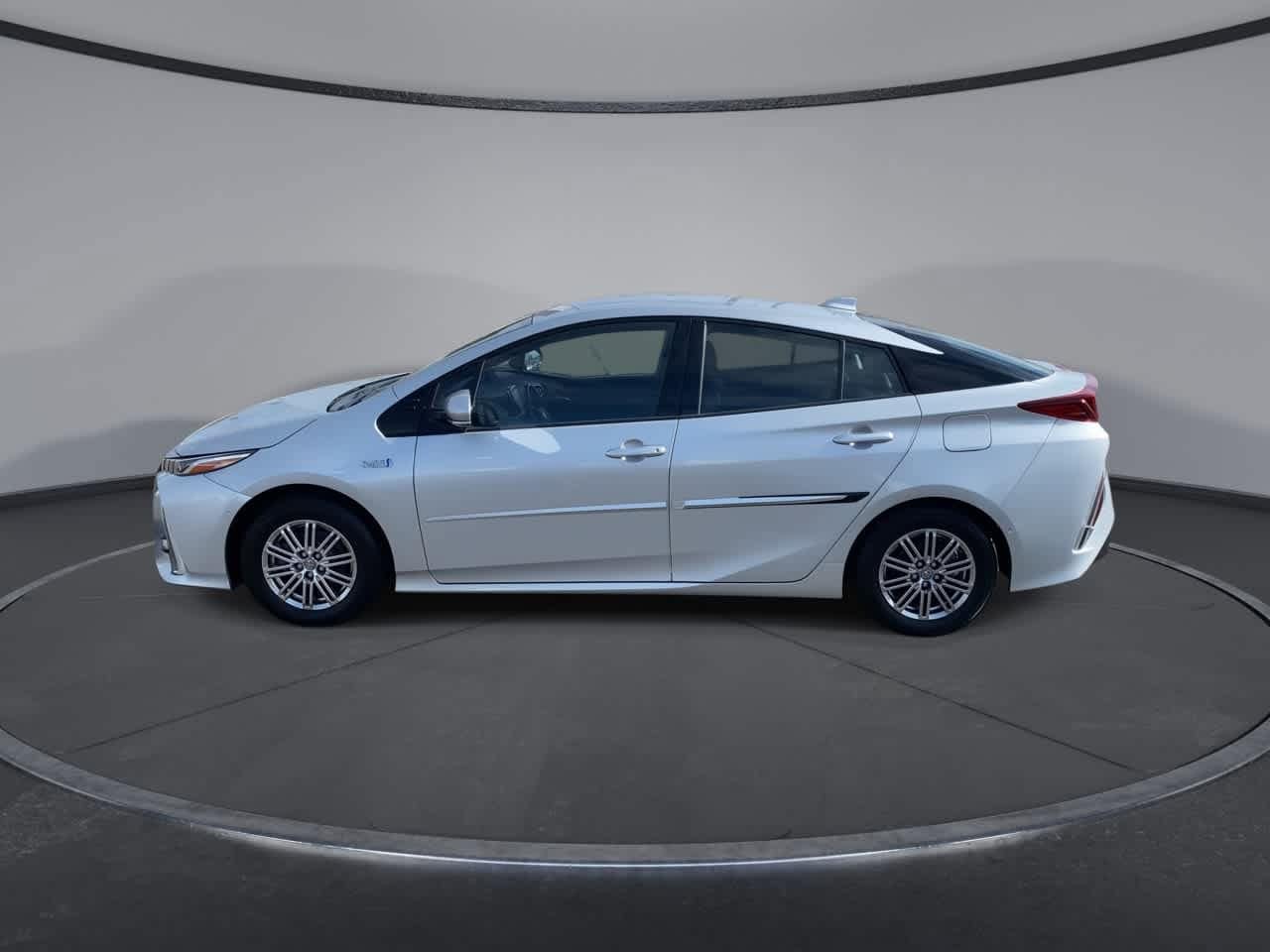 Thumbnail: 2019 Toyota Prius Prime - 5