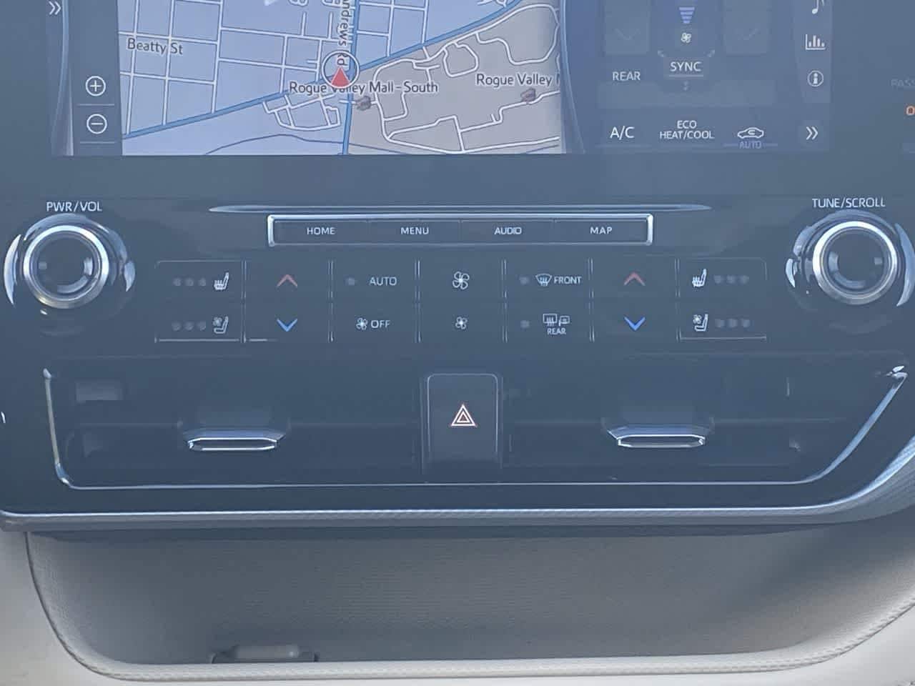 Thumbnail: 2021 Toyota Highlander - 19
