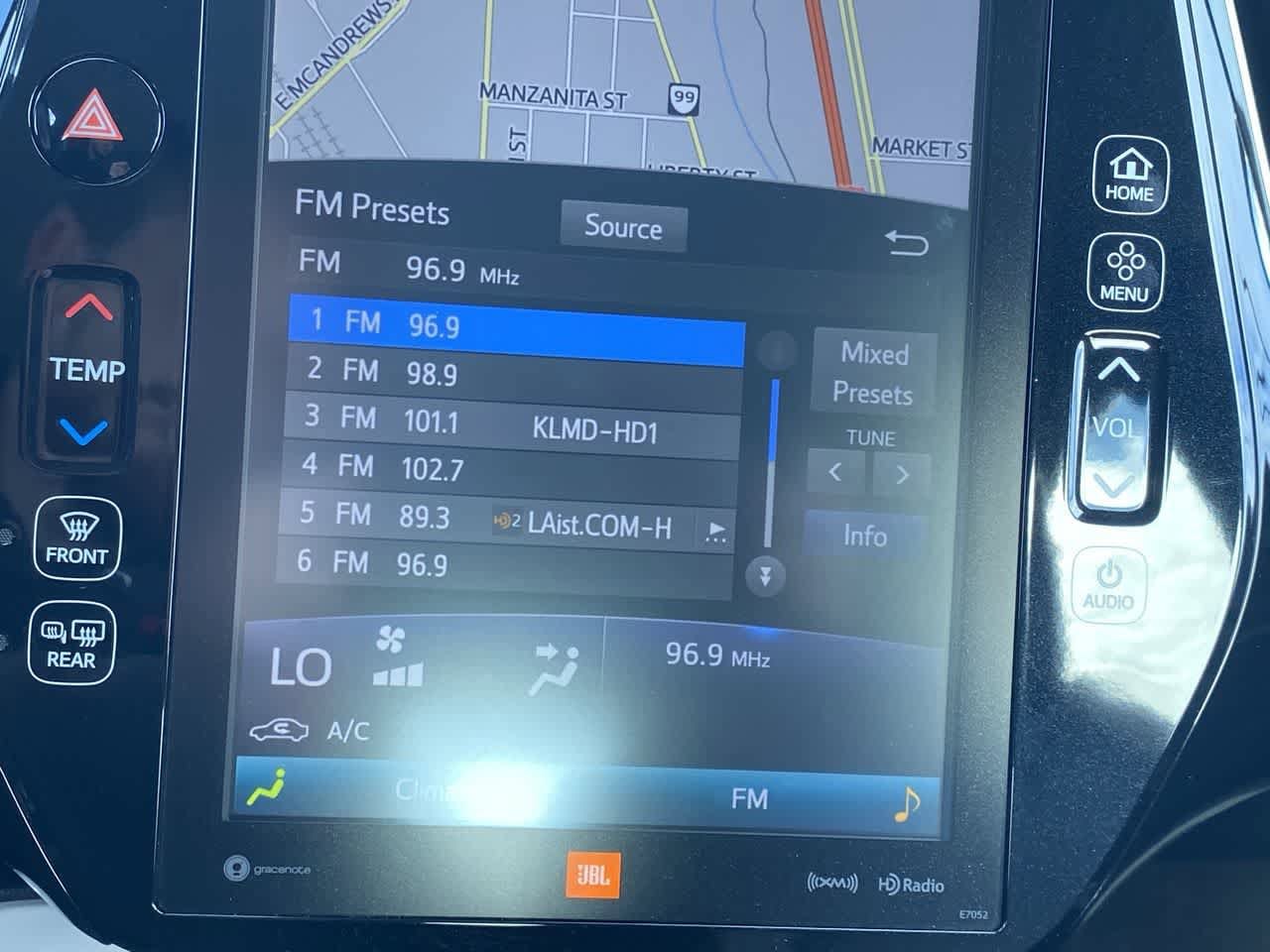 Thumbnail: 2019 Toyota Prius Prime - 16