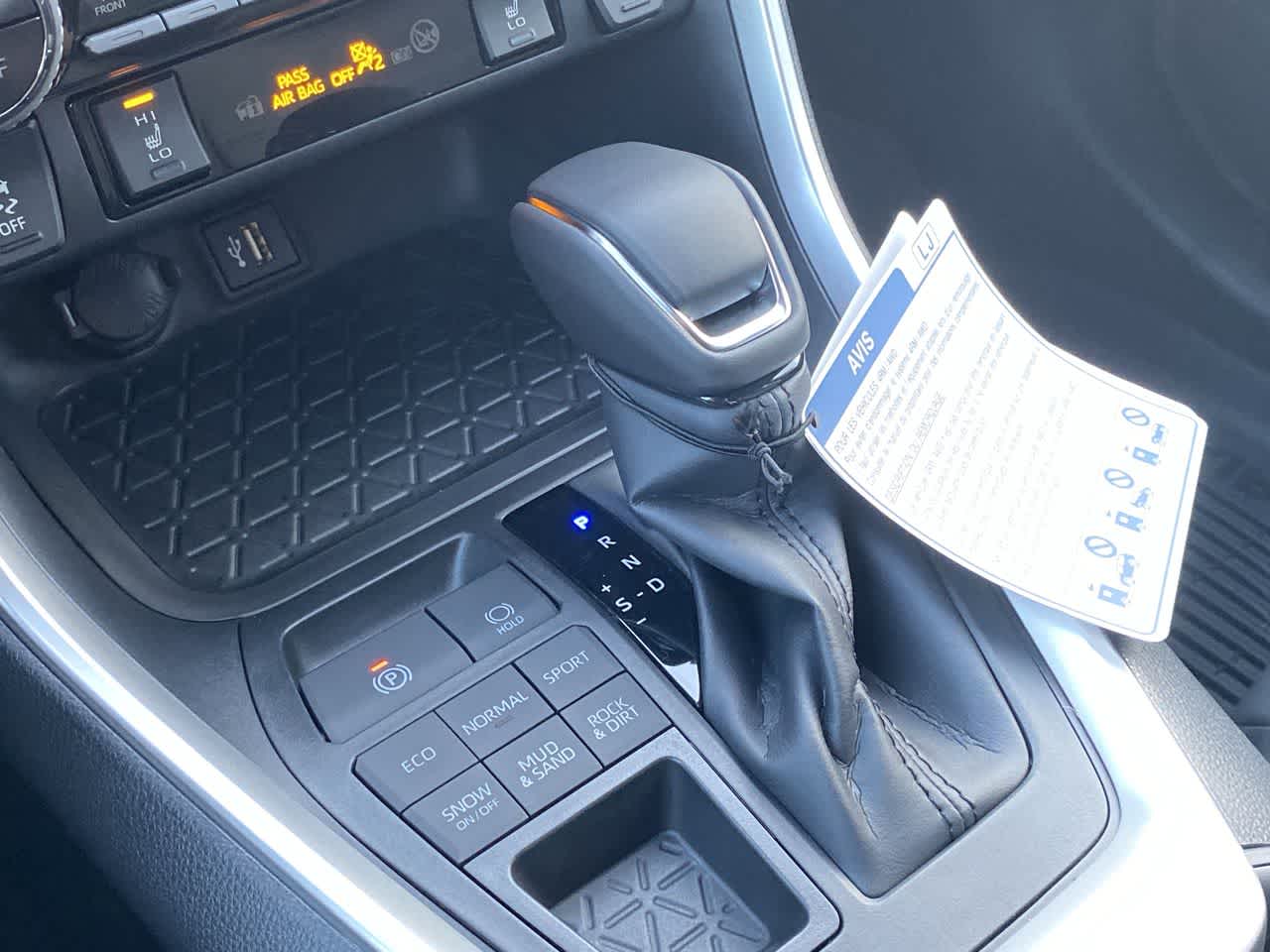 Thumbnail: 2025 Toyota RAV4 - 19