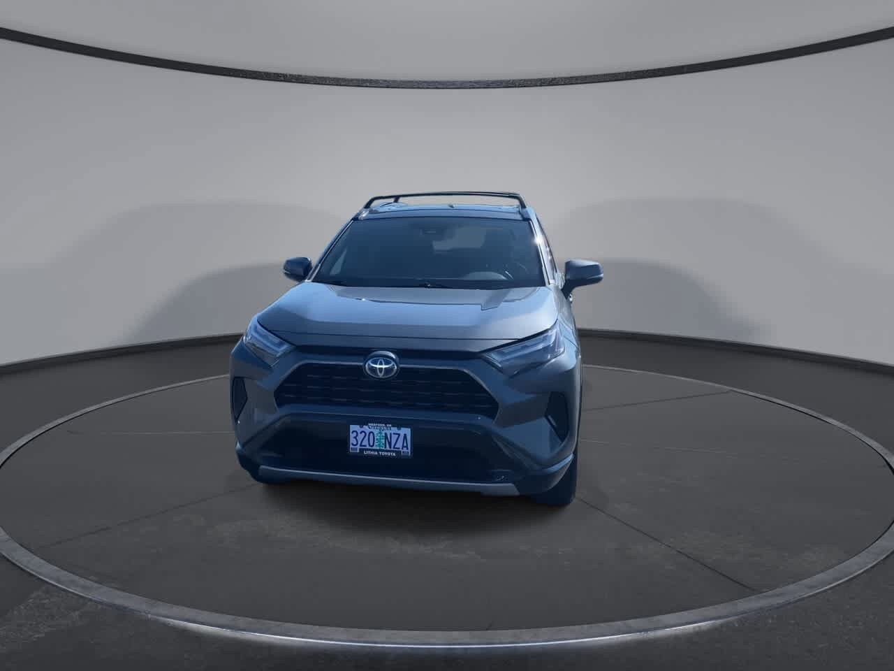 2022 Toyota RAV4 Hybrid SE photo 3