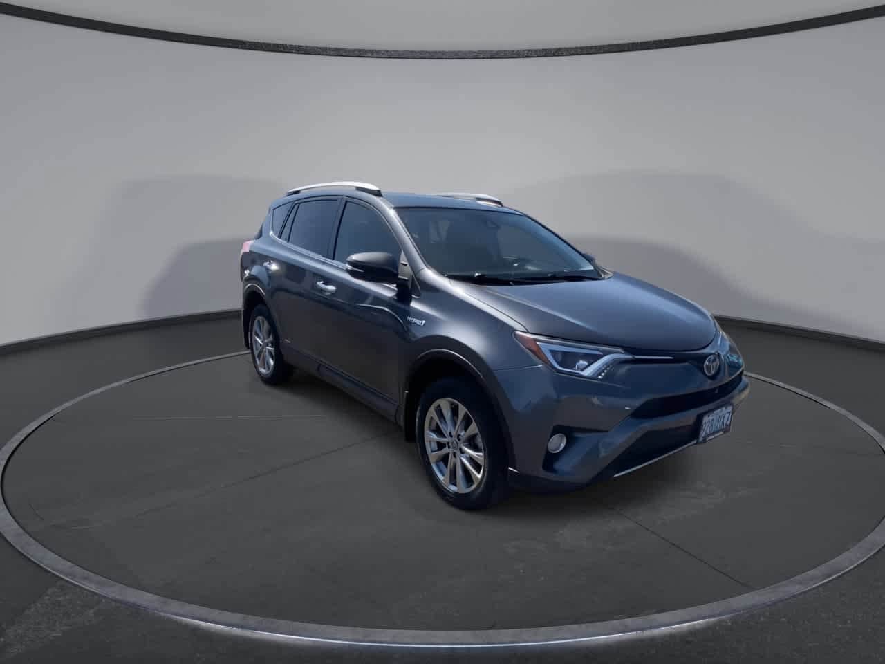 Thumbnail: 2016 Toyota RAV4 - 2