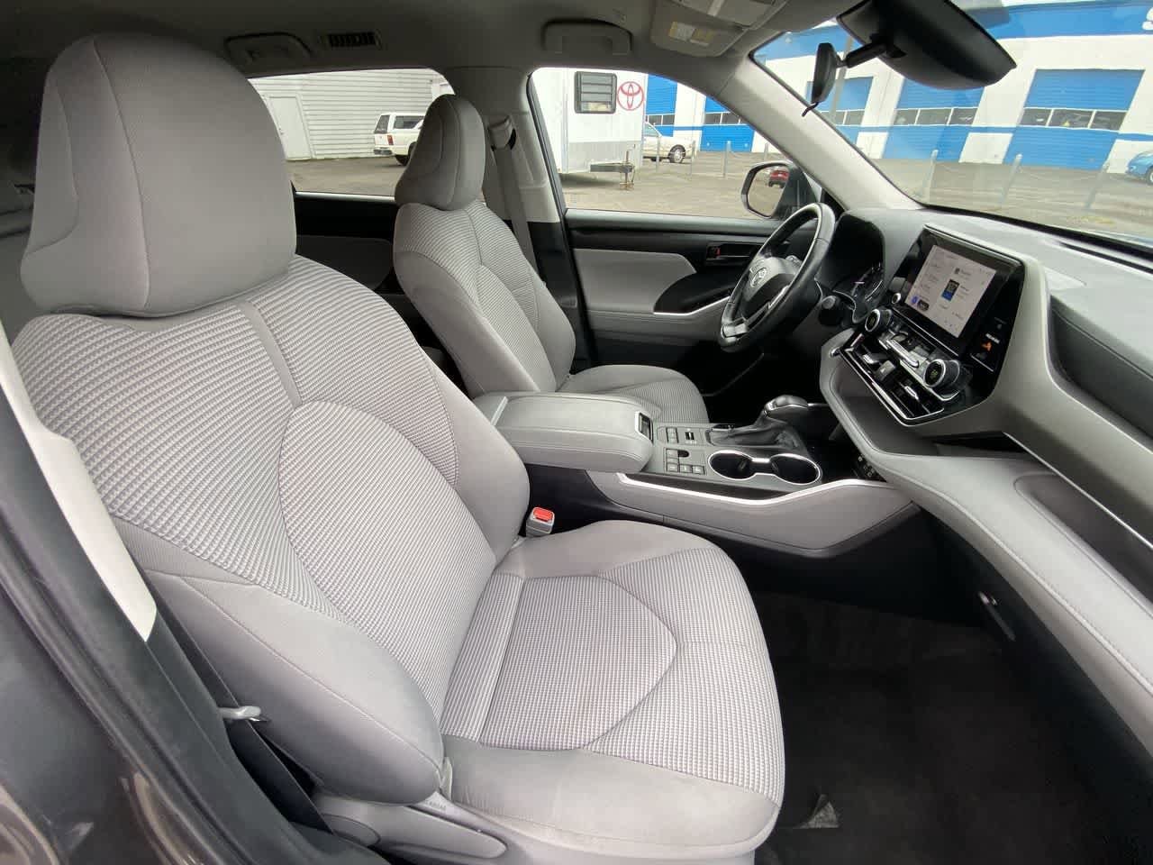 Thumbnail: 2024 Toyota Highlander - 24