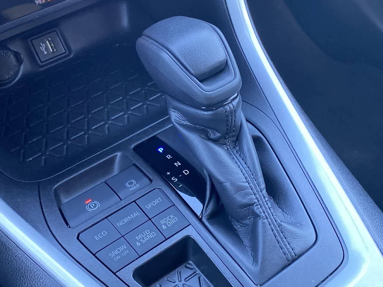 Thumbnail: 2024 Toyota RAV4 - 19