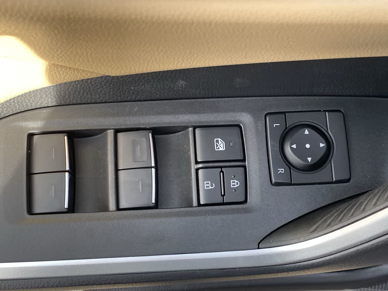 Thumbnail: 2025 Toyota RAV4 - 13