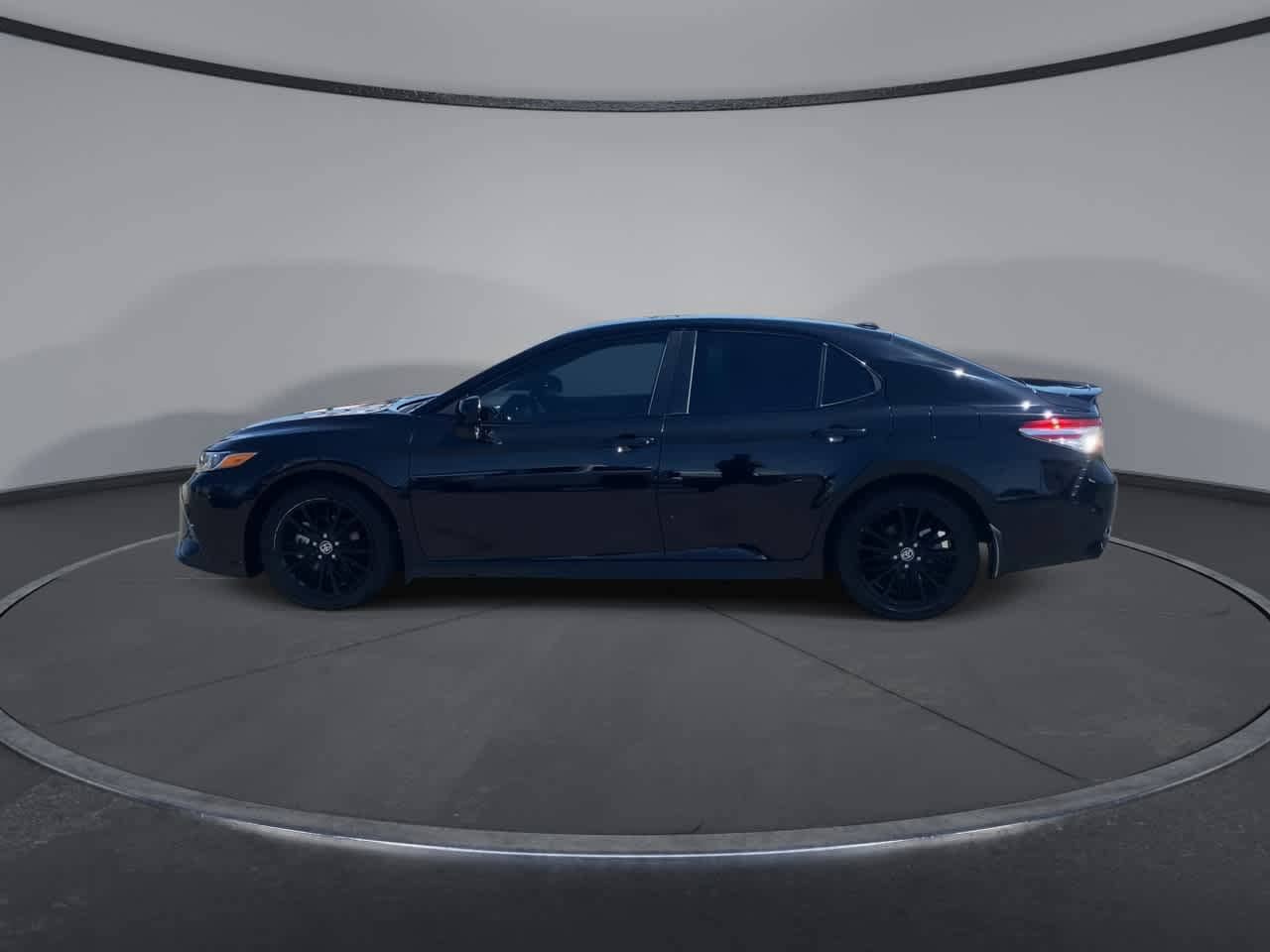 Thumbnail: 2020 Toyota Camry - 6