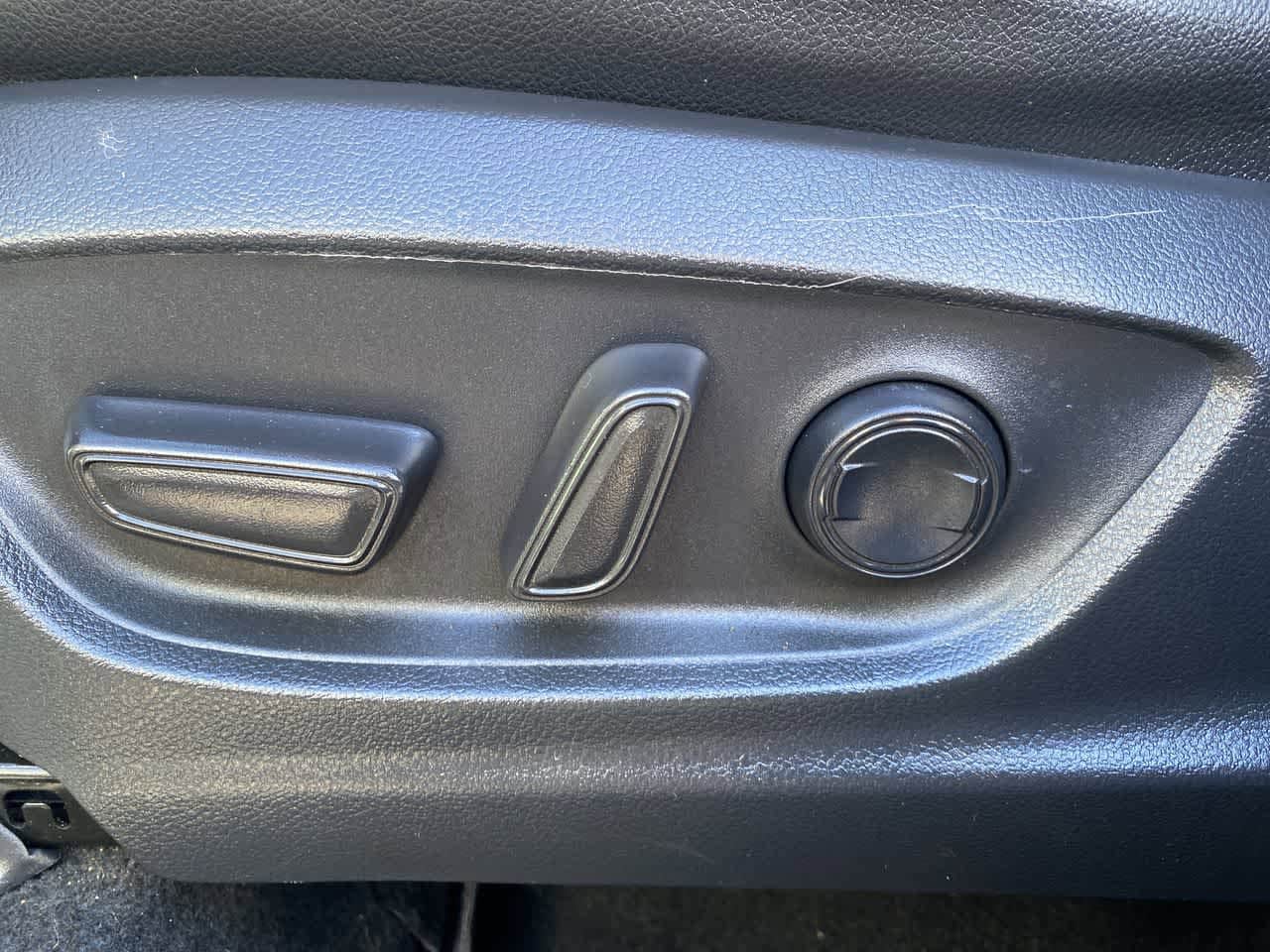 Thumbnail: 2024 Toyota Corolla Cross - 12