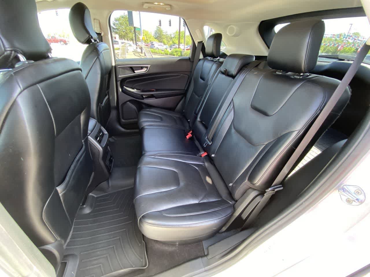 Thumbnail: 2019 Ford Edge - 23