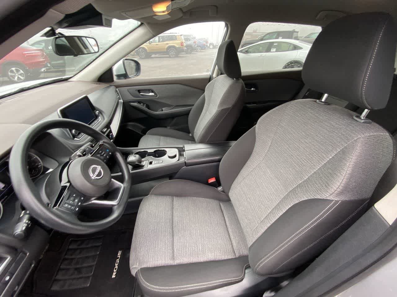 Thumbnail: 2023 Nissan Rogue - 11