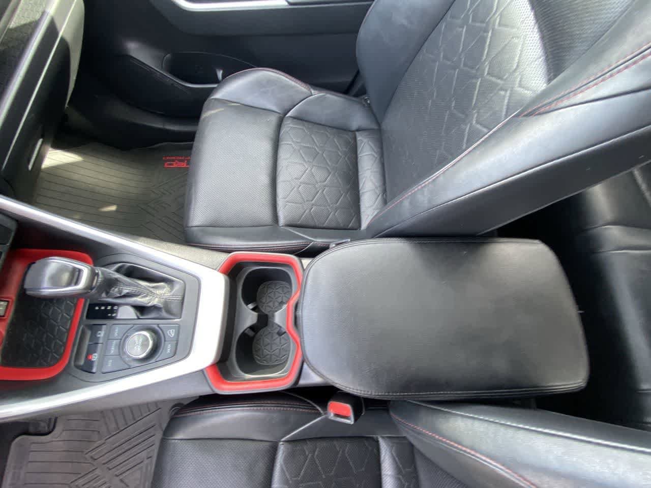 Thumbnail: 2021 Toyota RAV4 - 20