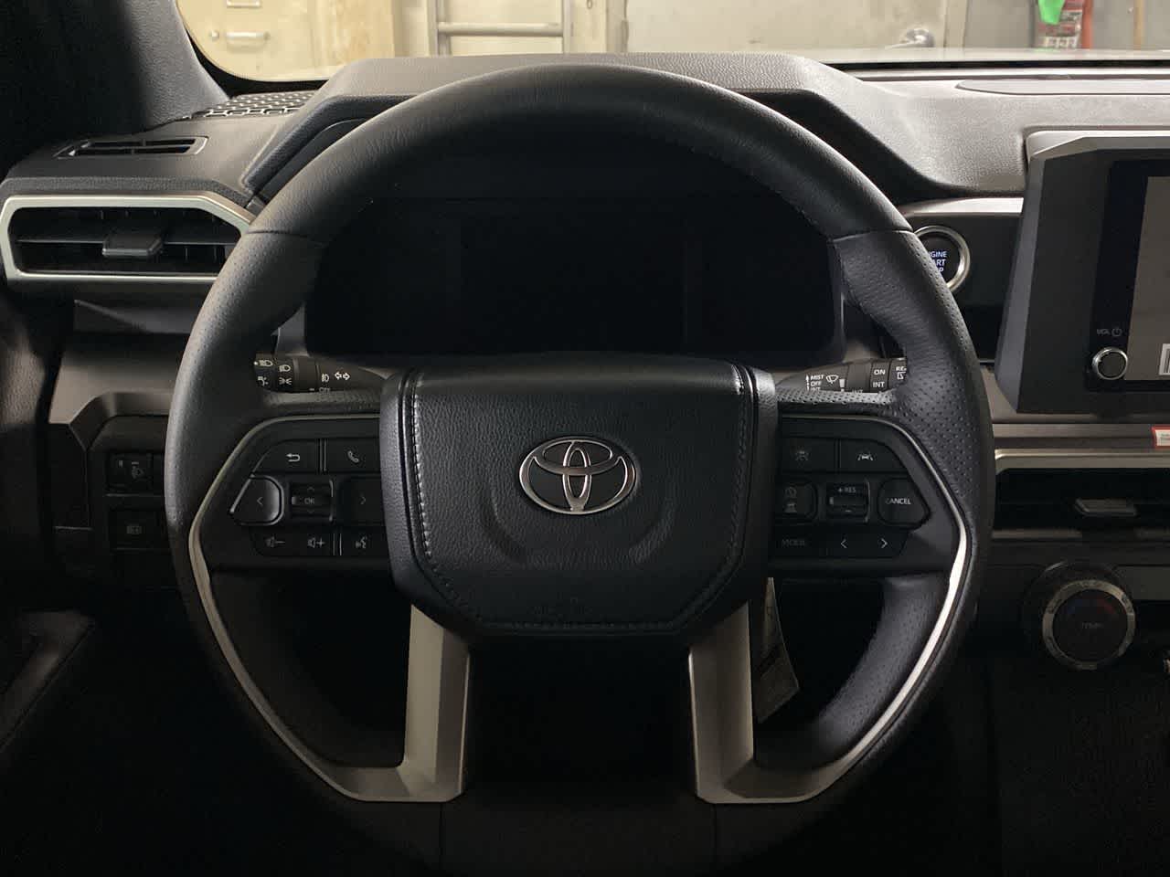 Thumbnail: 2025 Toyota 4Runner - 14