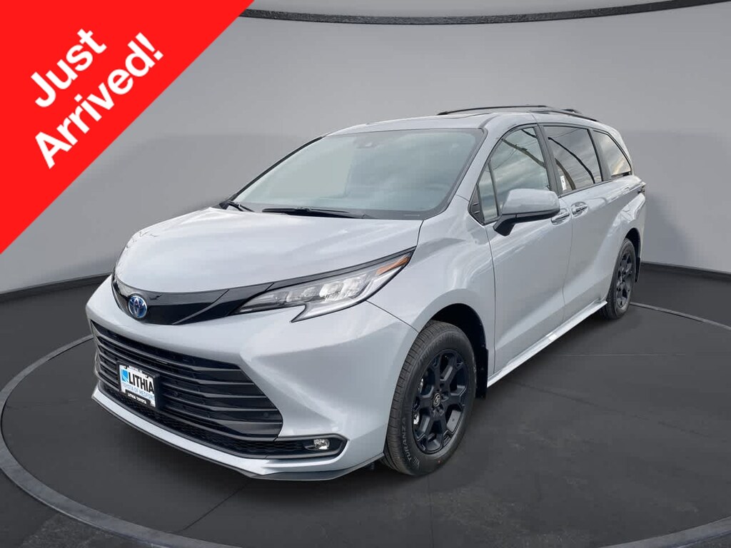 New 2025 Toyota Sienna Woodland Edition WOODLAND EDITION