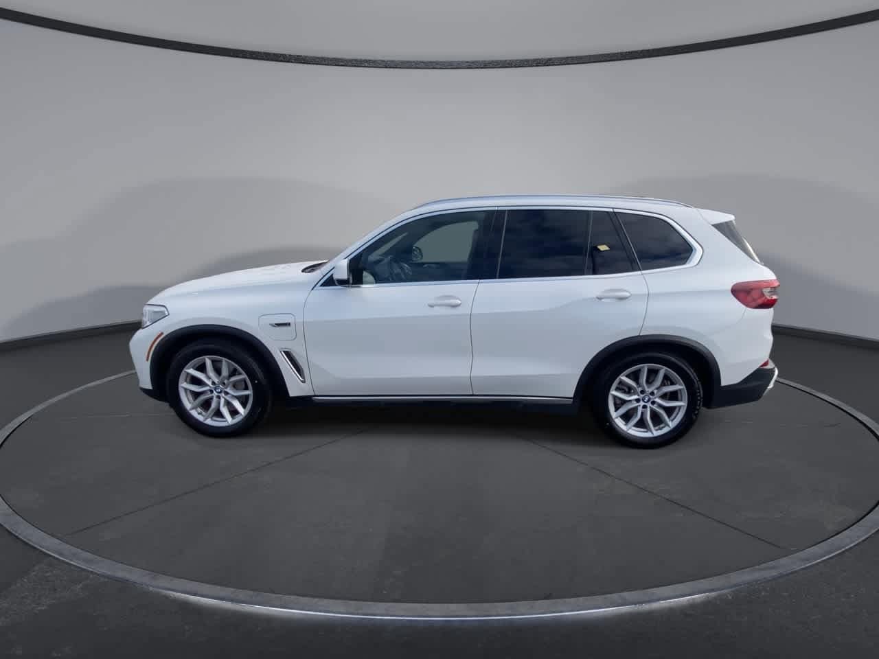 Thumbnail: 2022 BMW X5 - 5