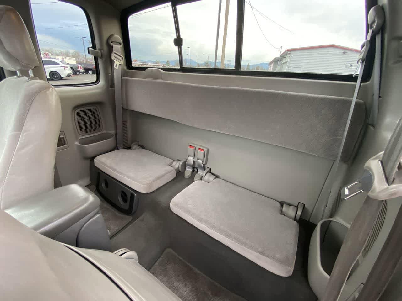 Thumbnail: 2004 Toyota Tacoma - 20